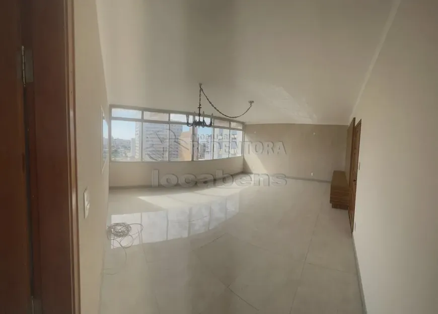 Foto 1 de Apartamento com 3 Quartos para alugar, 143m² em Centro, São José do Rio Preto