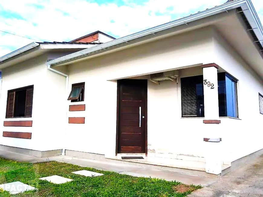 Foto 1 de Casa com 3 Quartos à venda, 149m² em Centro, Araranguá