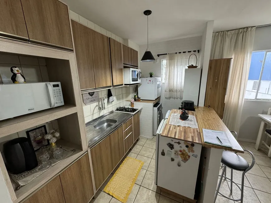 Foto 1 de Apartamento com 2 Quartos à venda, 46m² em Sertao do Maruim, São José