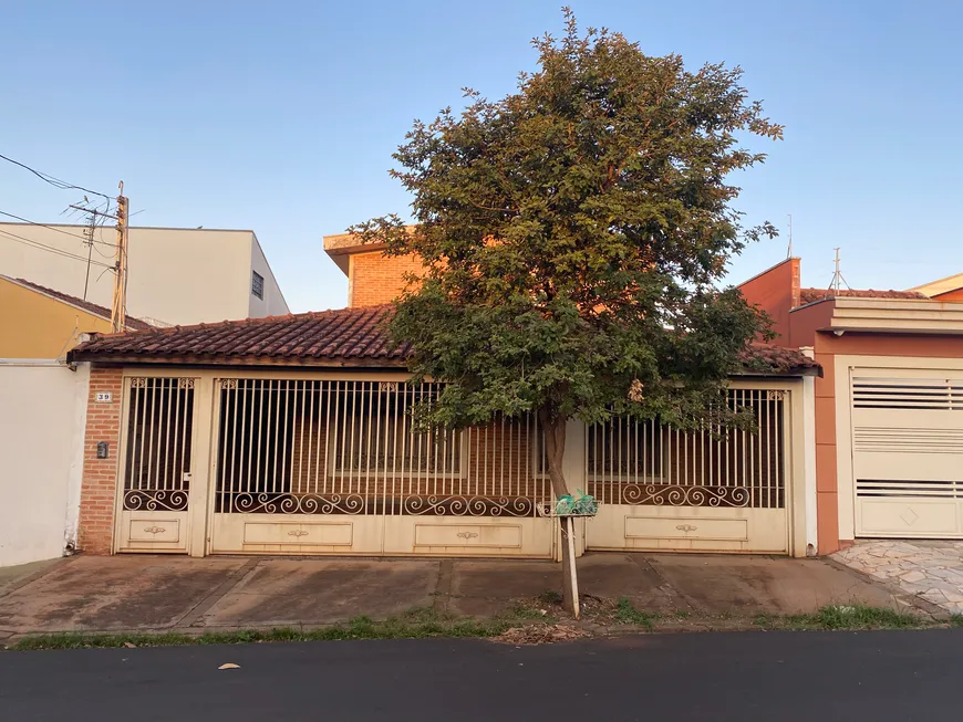 Foto 1 de Sobrado com 3 Quartos à venda, 343m² em Jardim São Luiz, Ribeirão Preto