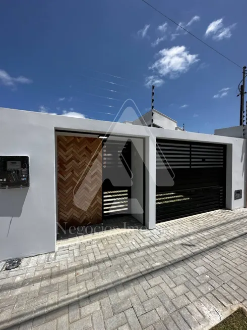Foto 1 de Casa com 3 Quartos à venda, 210m² em Catole, Campina Grande