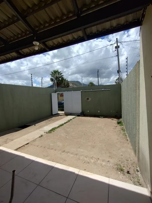 Foto 1 de Casa com 2 Quartos à venda, 90m² em Horto, Maracanaú