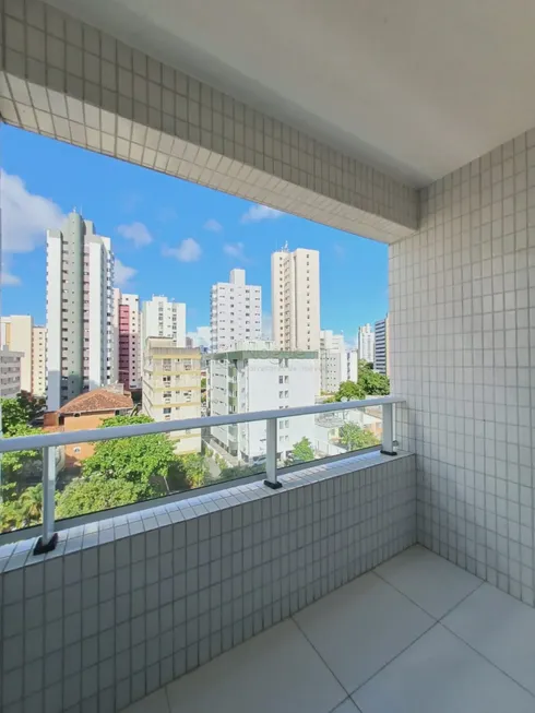 Foto 1 de Apartamento com 3 Quartos para alugar, 66m² em Graças, Recife