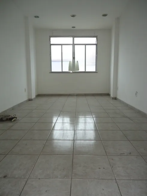 Foto 1 de Sala Comercial para alugar, 27m² em Rocha Miranda, Rio de Janeiro