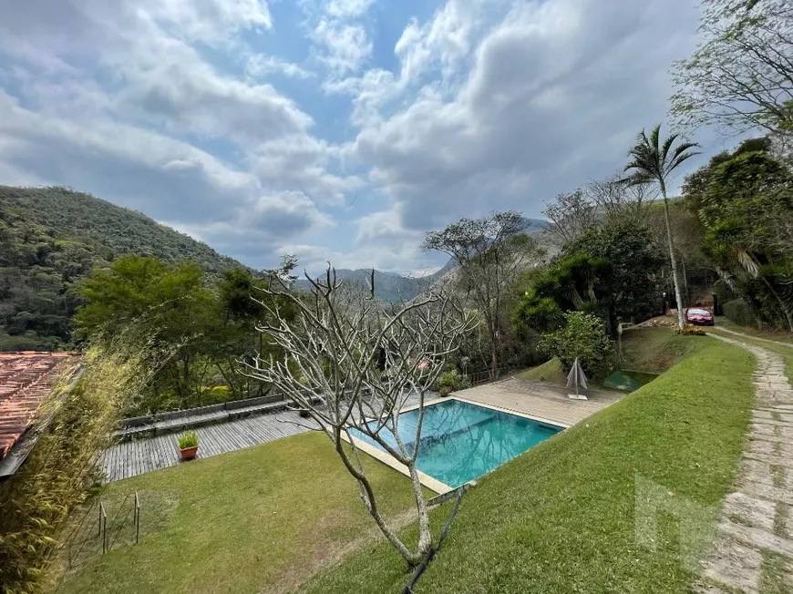 Foto 1 de Casa de Condomínio com 6 Quartos à venda, 840m² em Itaipava, Petrópolis