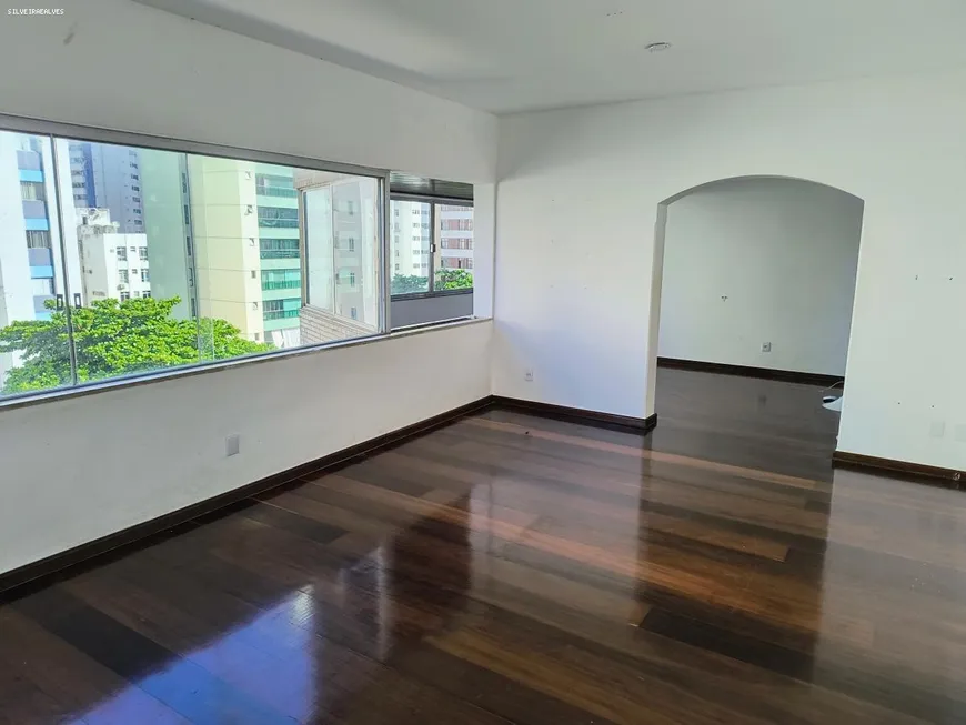 Foto 1 de Apartamento com 4 Quartos à venda, 185m² em Pituba, Salvador