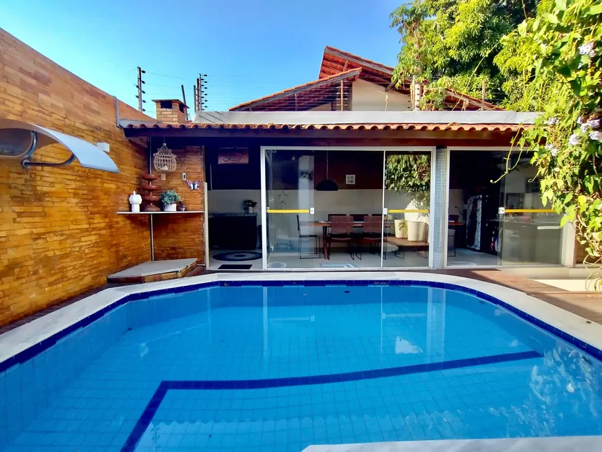 Foto 1 de Casa com 4 Quartos à venda, 300m² em Santa Isabel, Teresina