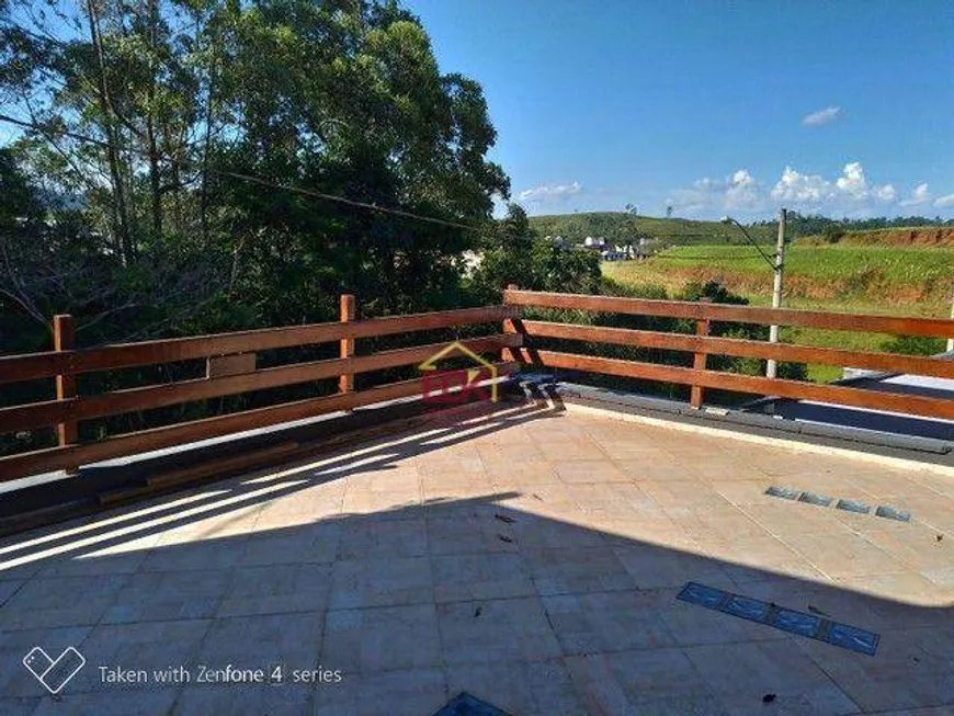 Foto 1 de Sobrado com 3 Quartos à venda, 238m² em Villa Di Cesar, Mogi das Cruzes