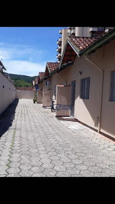 Foto 1 de Casa com 2 Quartos à venda, 50m² em Martim de Sa, Caraguatatuba