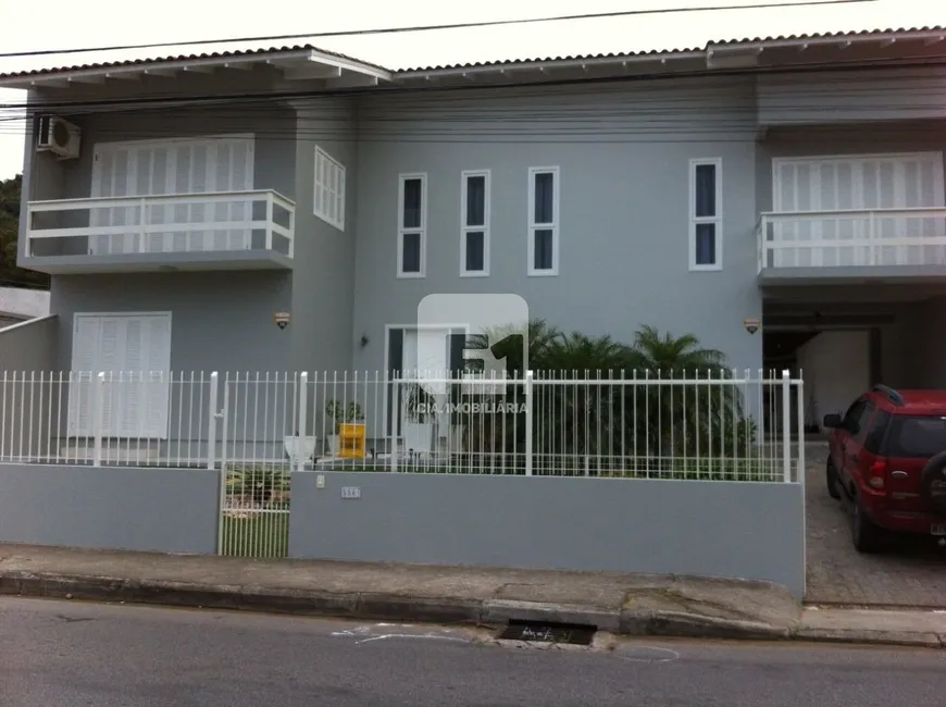 Foto 1 de Casa com 4 Quartos à venda, 222m² em Rio Tavares, Florianópolis