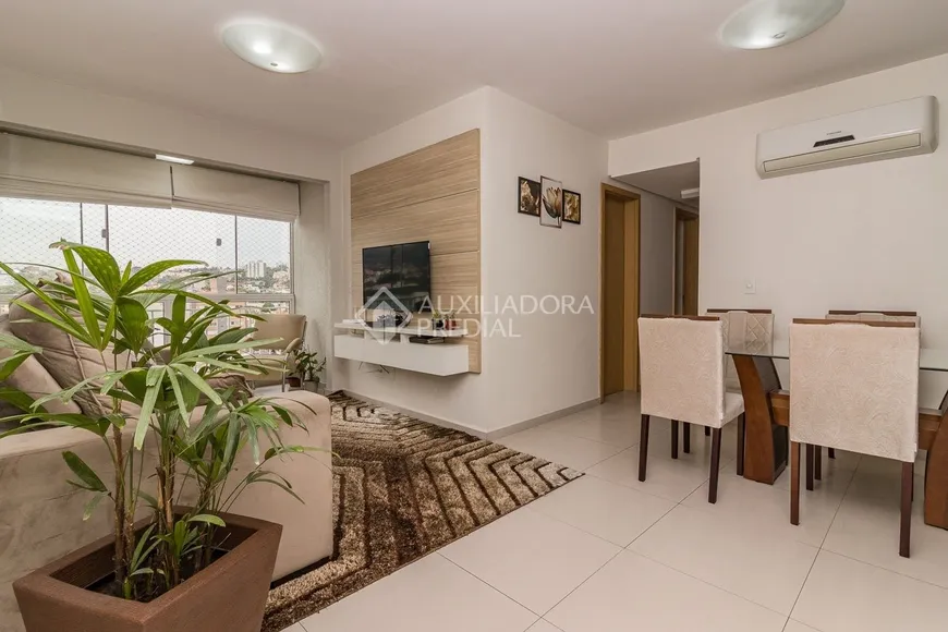 Foto 1 de Apartamento com 3 Quartos à venda, 82m² em Partenon, Porto Alegre