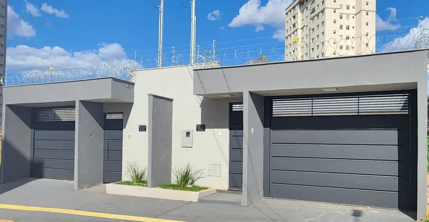 Foto 1 de Casa com 3 Quartos à venda, 218m² em Vila Rosa, Goiânia