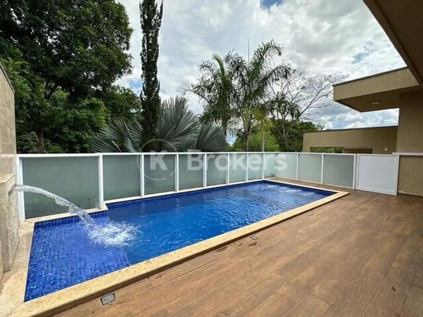 Foto 1 de Casa de Condomínio com 4 Quartos à venda, 240m² em Condomínio do Lago, Goiânia