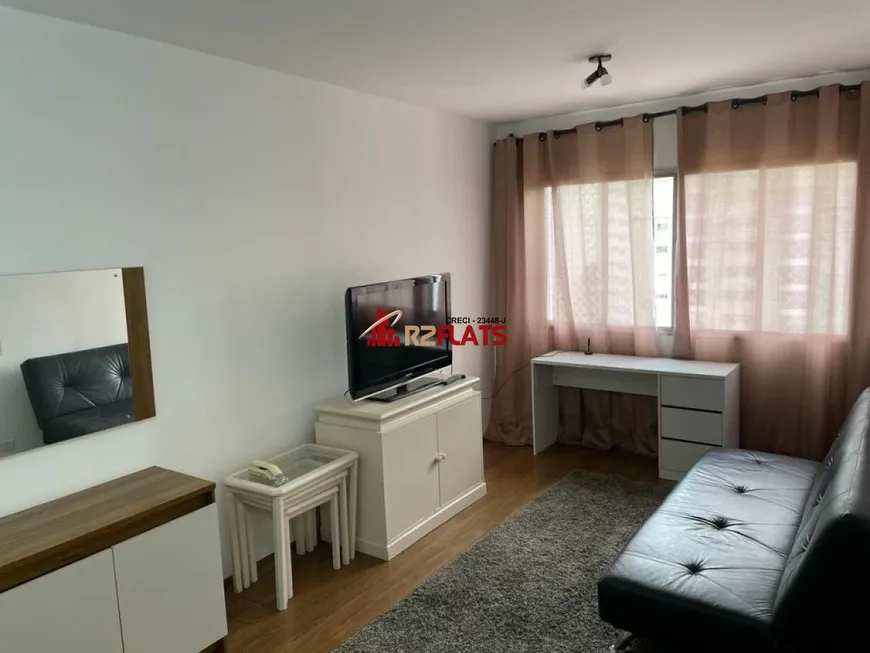 Foto 1 de Flat com 1 Quarto para alugar, 42m² em Moema, São Paulo