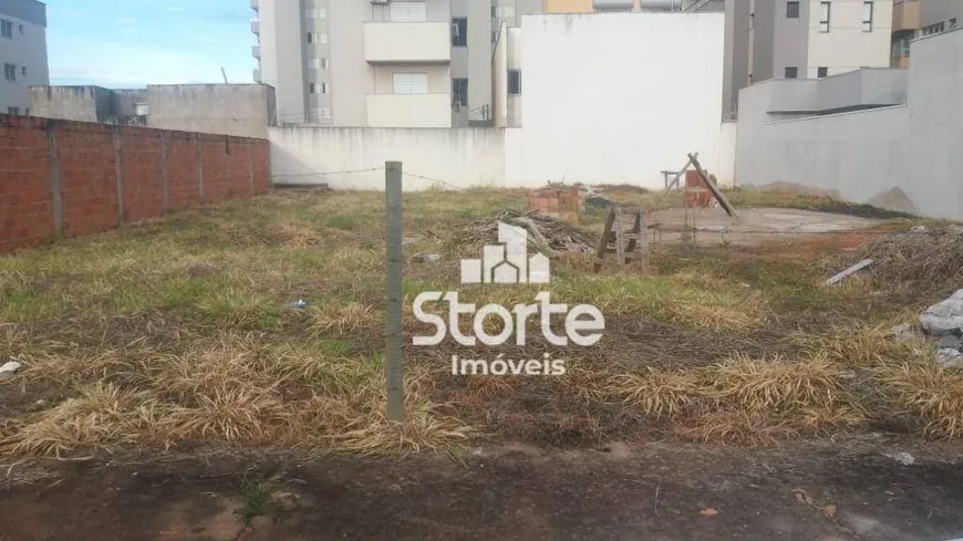 Foto 1 de Lote/Terreno à venda, 600m² em Novo Mundo, Uberlândia