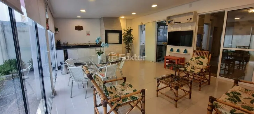 Foto 1 de Casa de Condomínio com 2 Quartos à venda, 90m² em Jardim Algarve, Alvorada