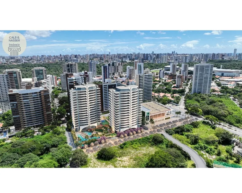 Foto 1 de Apartamento com 5 Quartos à venda, 235m² em Guararapes, Fortaleza