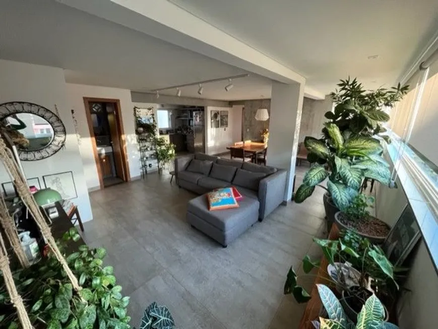 Foto 1 de Apartamento com 2 Quartos à venda, 106m² em Santa Maria, Uberlândia
