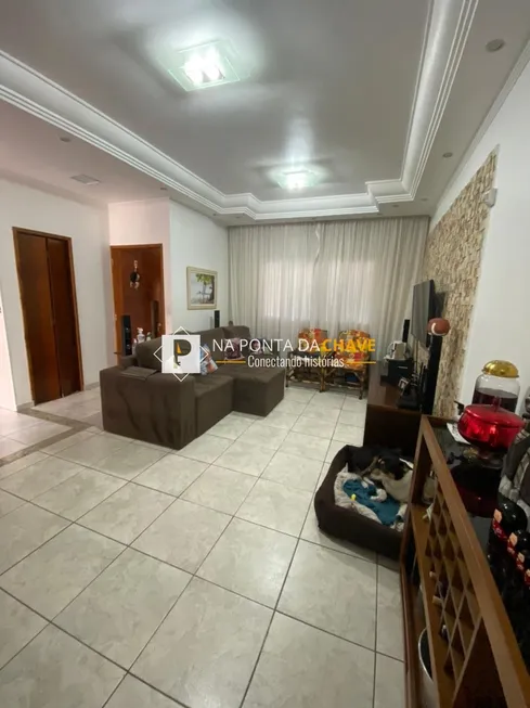 Foto 1 de Casa com 2 Quartos à venda, 127m² em Independência, São Bernardo do Campo