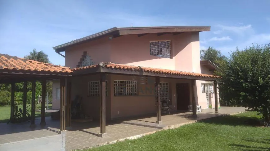 Foto 1 de Fazenda/Sítio com 3 Quartos à venda, 269m² em Vale das Garças, Campinas