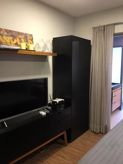 Foto 1 de Flat com 1 Quarto para venda ou aluguel, 30m² em Vila Cordeiro, São Paulo