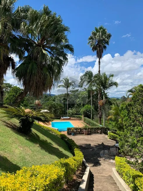 Foto 1 de Fazenda/Sítio com 3 Quartos à venda, 500m² em Rubins, Socorro