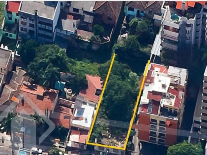 Foto 1 de Lote/Terreno à venda, 368m² em Rio Branco, Porto Alegre