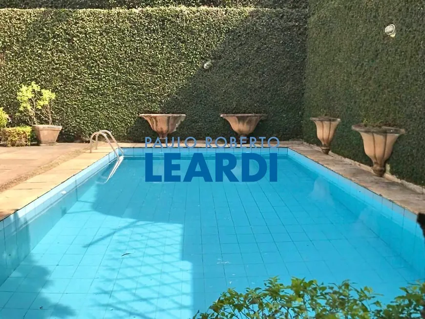 Foto 1 de Sobrado com 4 Quartos à venda, 495m² em Cidade Jardim, São Paulo