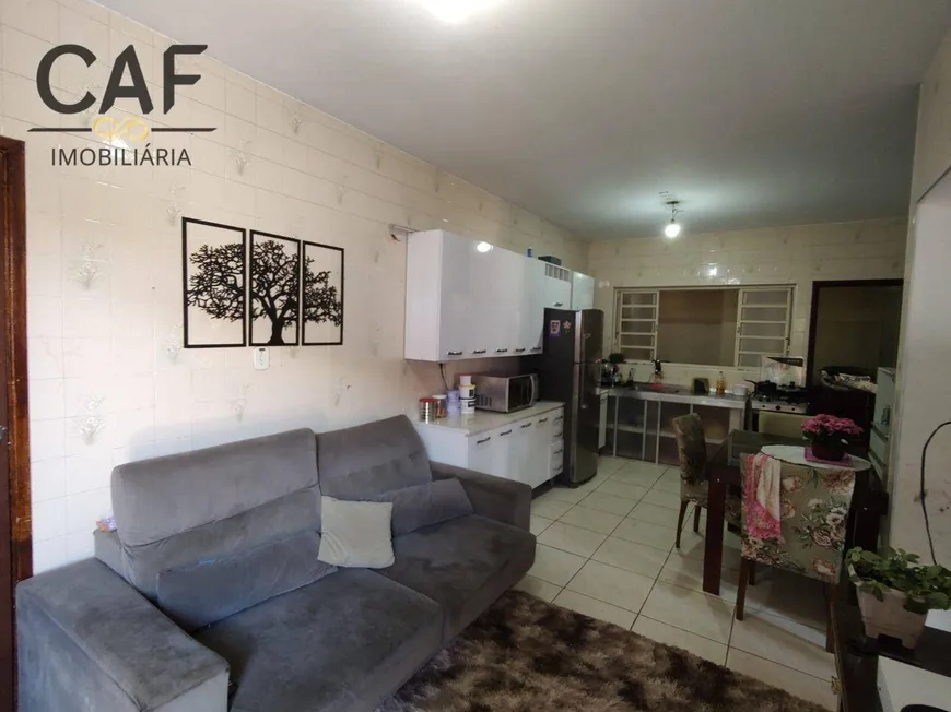 Foto 1 de Casa com 2 Quartos à venda, 90m² em Jardim Maua II, Jaguariúna