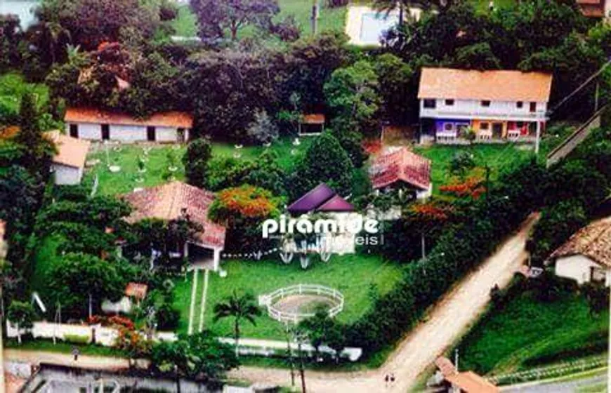 Foto 1 de Fazenda/Sítio com 3 Quartos à venda, 800m² em Itaoca, Guararema