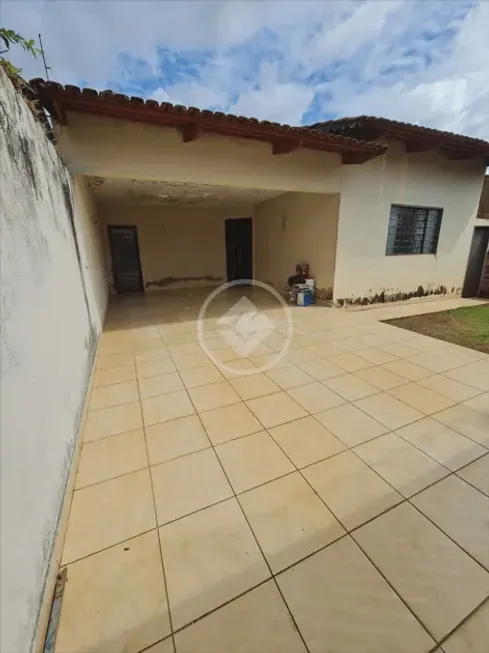Foto 1 de Casa com 4 Quartos à venda, 360m² em Parque Anhangüera, Goiânia