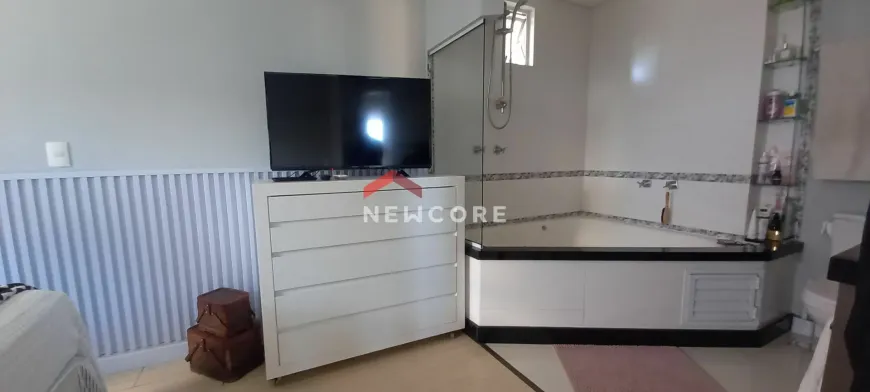 Foto 1 de Apartamento com 3 Quartos à venda, 82m² em Anita Garibaldi, Joinville