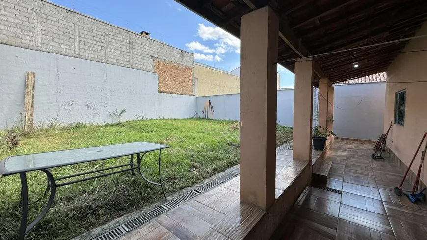 Foto 1 de Casa com 4 Quartos à venda, 180m² em Campos Elíseos, Taubaté