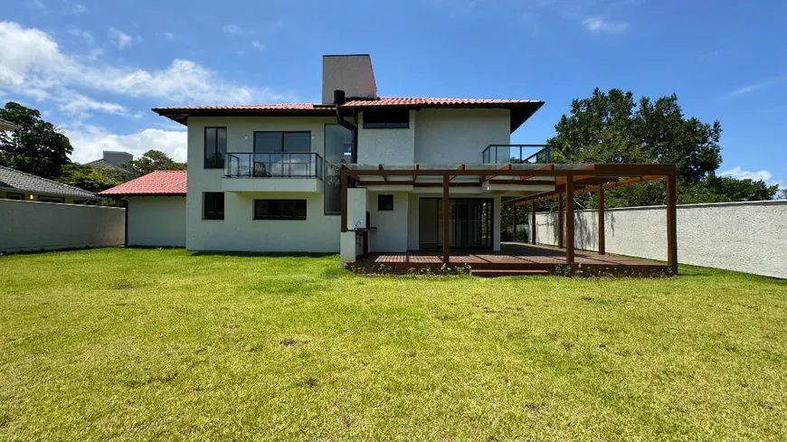 Foto 1 de Casa de Condomínio com 3 Quartos à venda, 320m² em Rio Tavares, Florianópolis