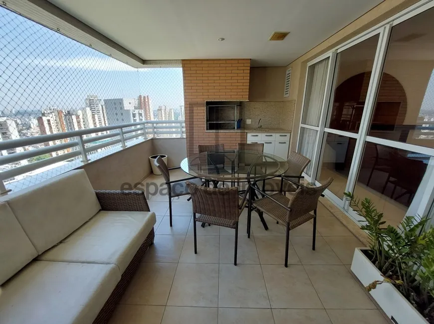 Foto 1 de Apartamento com 3 Quartos à venda, 235m² em Vila Suzana, São Paulo