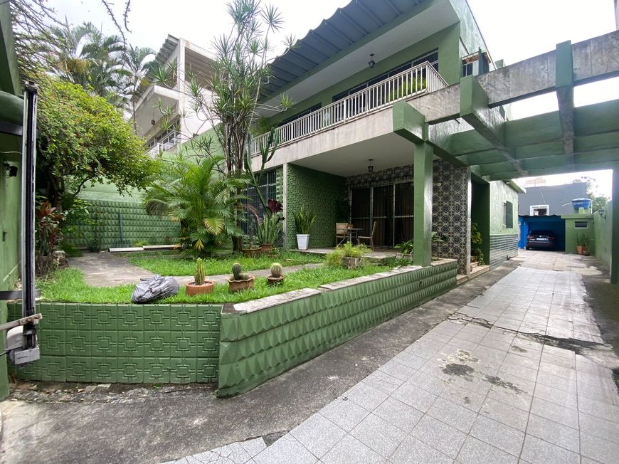 Foto 1 de Apartamento com 4 Quartos à venda, 400m² em Jardim Vinte e Cinco de Agosto, Duque de Caxias