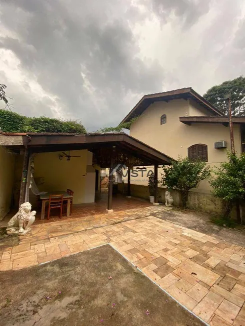 Foto 1 de Casa com 3 Quartos à venda, 490m² em Retiro das Fontes, Atibaia