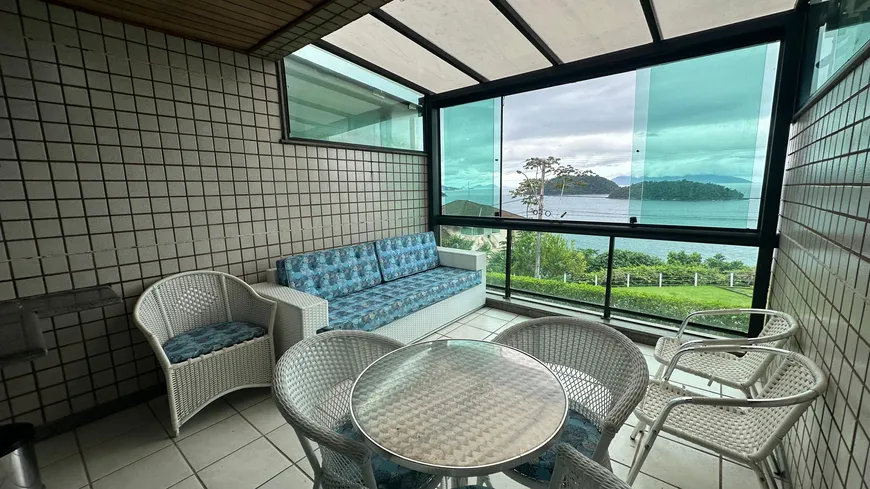 Foto 1 de Apartamento com 3 Quartos à venda, 126m² em Condomínio Porto Real Resort, Mangaratiba