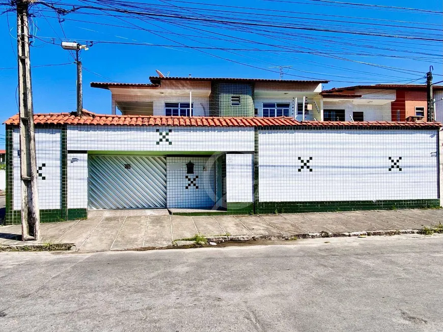 Foto 1 de Casa com 4 Quartos à venda, 250m² em Sapiranga, Fortaleza