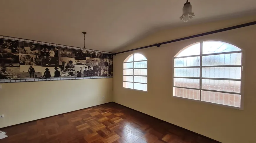 Foto 1 de Casa com 2 Quartos à venda, 221m² em Vila Progresso, Jundiaí