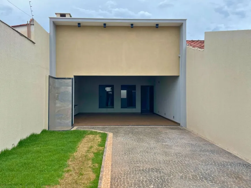 Foto 1 de Casa com 2 Quartos à venda, 110m² em Santo Agostinho, Rio Verde