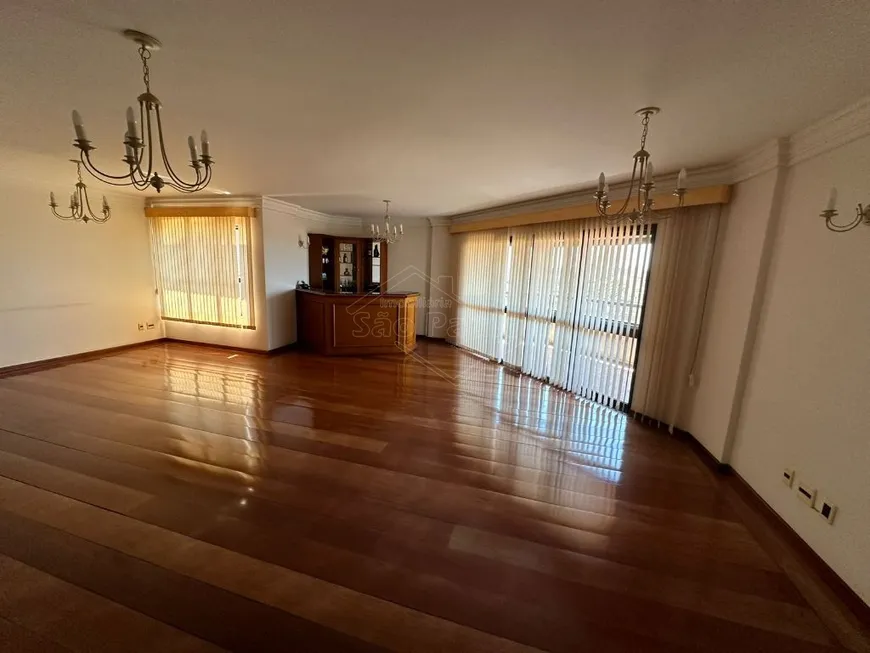 Foto 1 de Apartamento com 3 Quartos à venda, 225m² em Centro, Araraquara