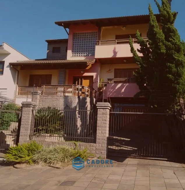 Foto 1 de Casa com 3 Quartos para alugar, 405m² em Colina Sorriso, Caxias do Sul