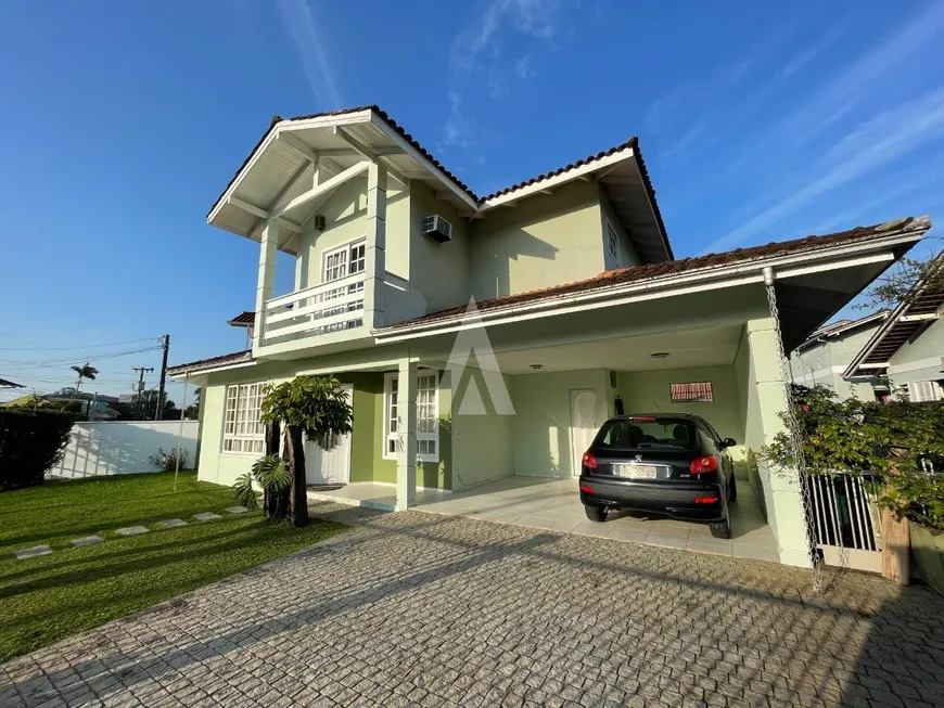 Foto 1 de Casa de Condomínio com 3 Quartos à venda, 192m² em Santo Antônio, Joinville