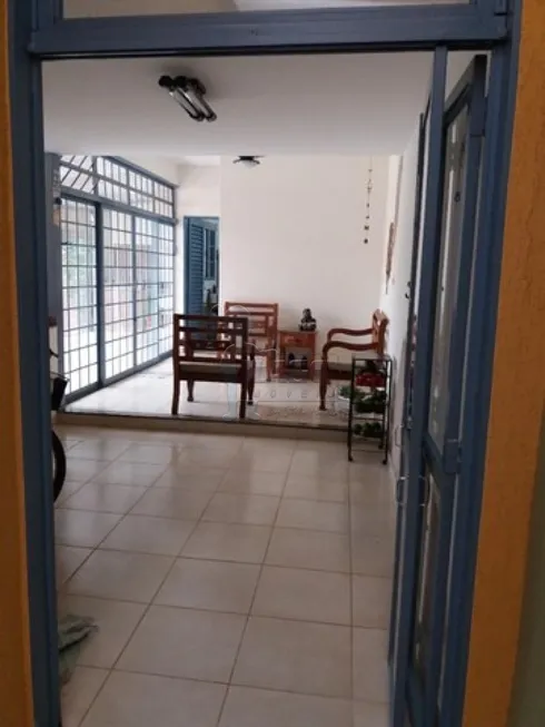 Foto 1 de Casa com 4 Quartos à venda, 163m² em Vila Tibério, Ribeirão Preto