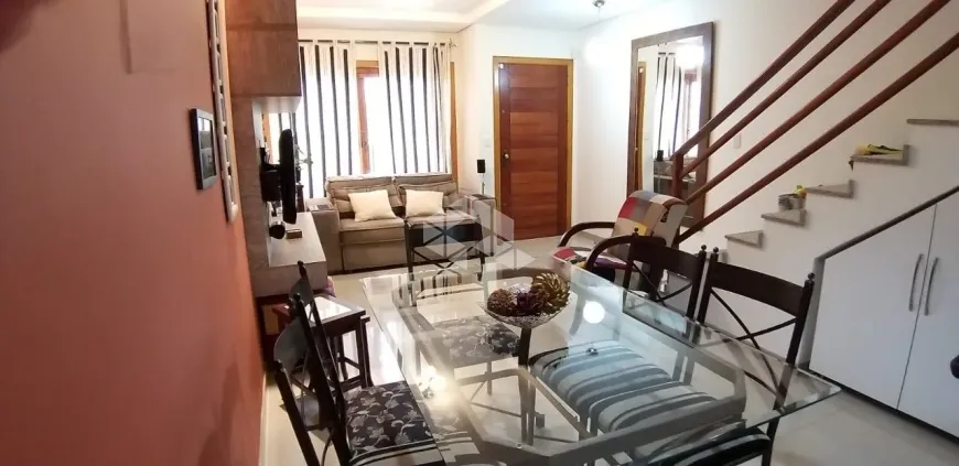 Foto 1 de Casa com 2 Quartos à venda, 127m² em Guarujá, Porto Alegre