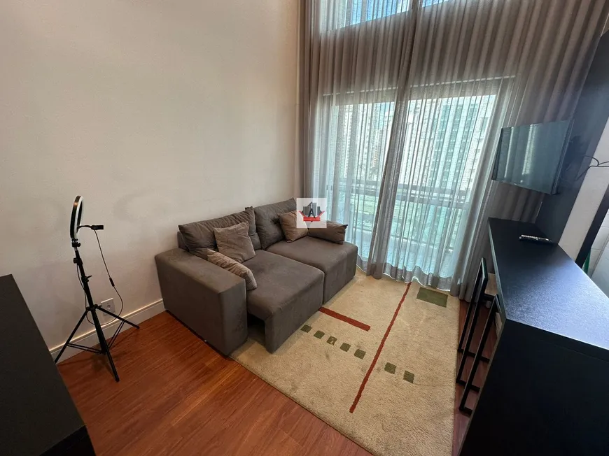 Foto 1 de Apartamento com 1 Quarto para alugar, 48m² em Moema, São Paulo