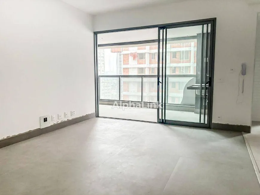 Foto 1 de Apartamento com 2 Quartos à venda, 95m² em Alphaville, Barueri