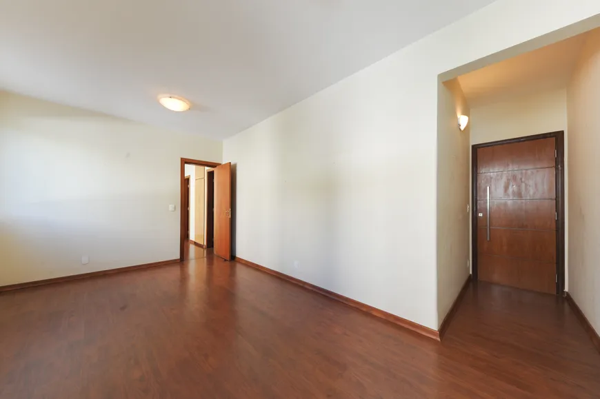 Foto 1 de Apartamento com 4 Quartos à venda, 175m² em Sion, Belo Horizonte