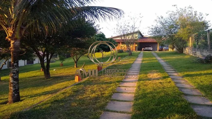 Foto 1 de Fazenda/Sítio com 3 Quartos à venda, 270m² em Borba, Pindamonhangaba